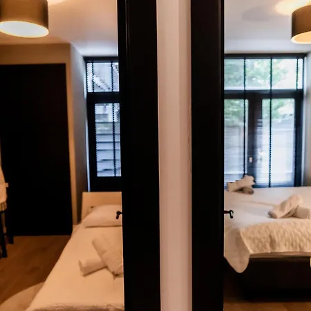 Appartement Bright 2-bedroom With Garden In South *