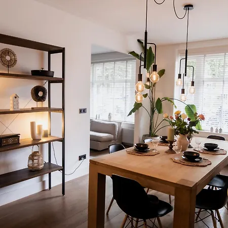 Bright 2-bedroom With Garden In South Apartman Amszterdam